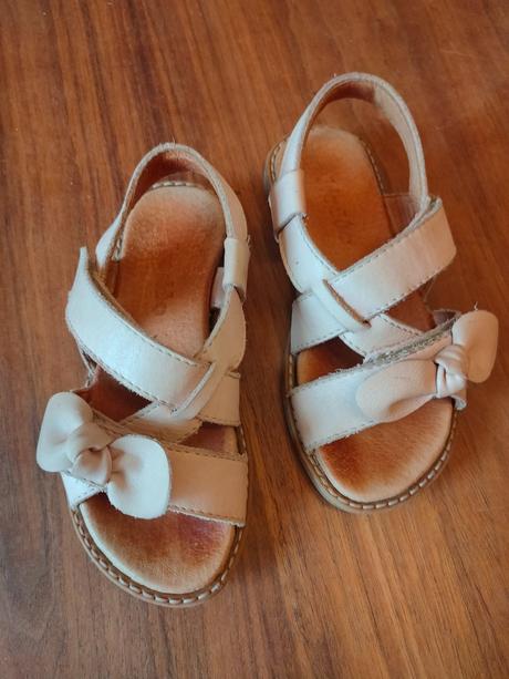Sandálky rozprávkové, froddo,27