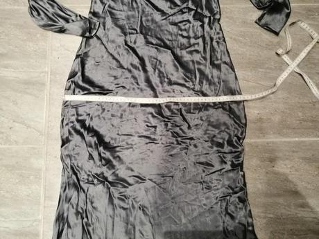 Saténové maxi šaty weekday,v38-40, 40