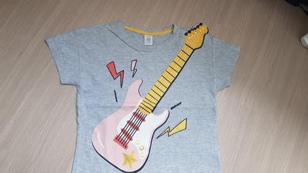 Štýlové tričko s gitarou, lindex,134