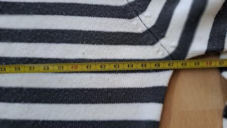 Vlnený svetrík s kapucňou, m