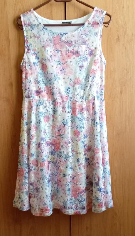 Kvetované šaty, bonprix,40