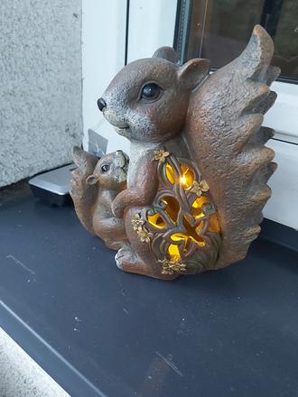 Dekoratívne solárne svietidlo,