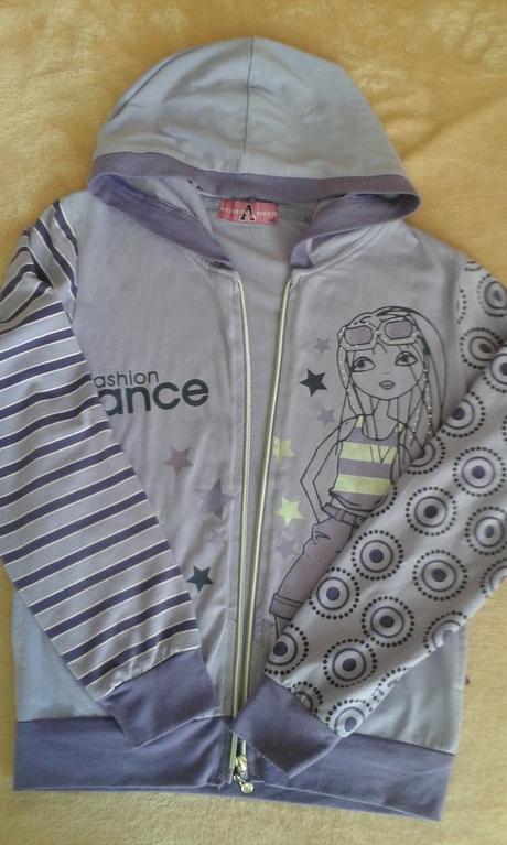 Dievč.mikina s kapucňou., 146