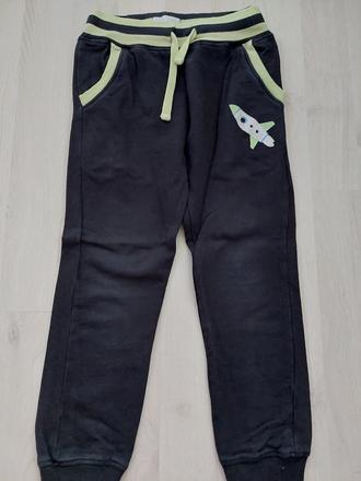 Tepláky č.116, 116