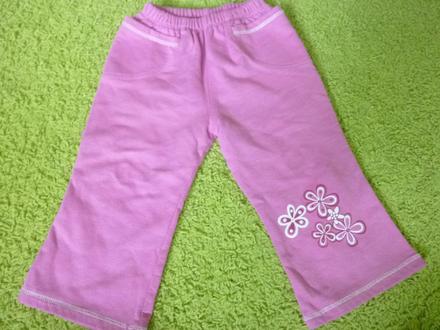 Dievčenské tepláky, 92