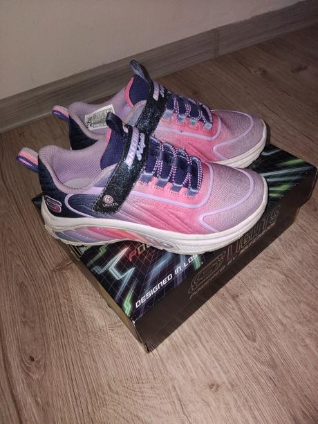 Tenisky blikajuce, skechers,30