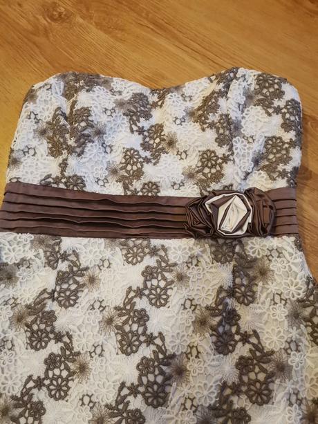 Veľmi pekné šaty na príležitosť, m