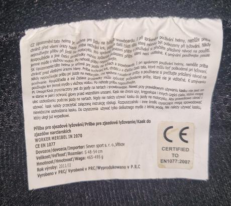 Lyžiarska prilba, s