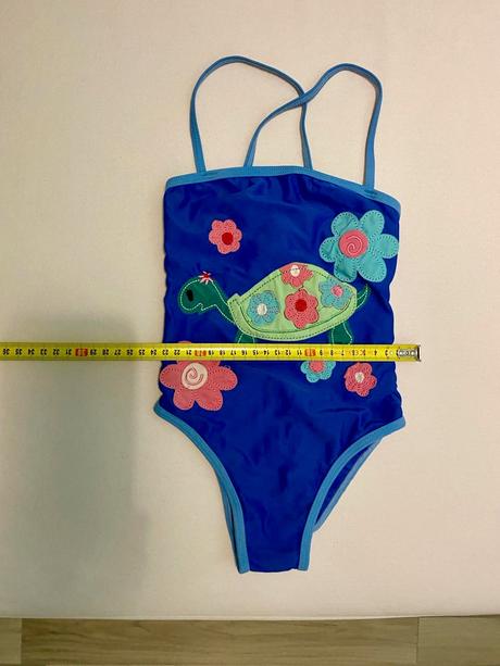 Plavky pre dievcatko 104, 104