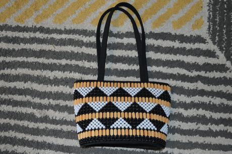 Korálková kabelka,