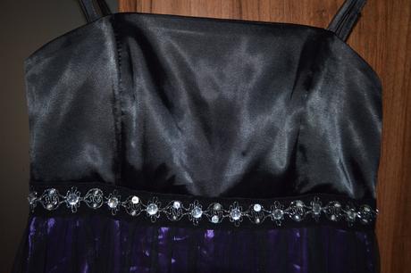 Príležitostné šaty, 38