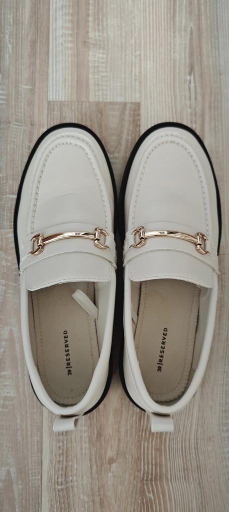 Loafery s prackou, reserved,39