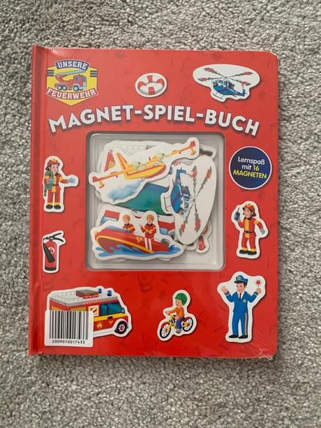 Kniha s kartičkami-magnetkami,