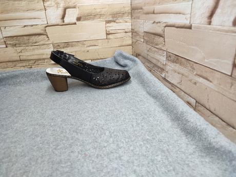 Rieker 36 - dámske kožené dierkované čierne topánk, rieker,36