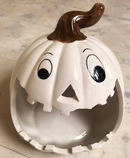 Porcelánová tekvička,