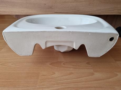 Keramické umývadlo /40 cm/, 