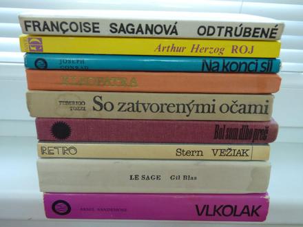 Rôžne staršie knihy,