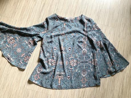 Krásna bluzka s volanovymi rukavmi/196a, nutmeg,s