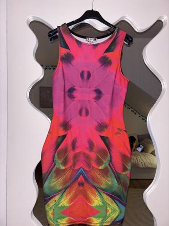 Šaty s/m, lipsy london,s