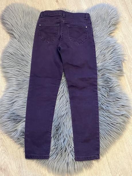 Dievčenské rifle fiaľové (134), 134