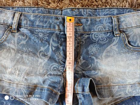 Rifľové šortky, calzedonia,s