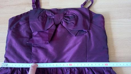 Šaty pre družičku, 128