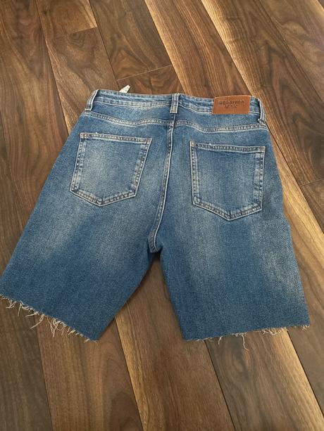 Kraťasy bershka, bershka,36
