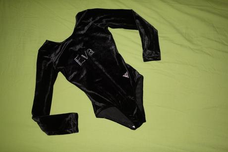 Dres na od gymnastiku s menom eva, 134