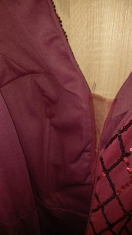 Spoločenské saty, m