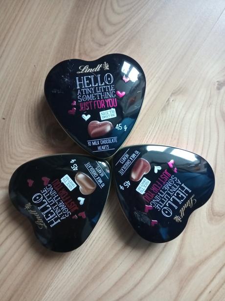 Plechovka srdce lindt / darujem, 