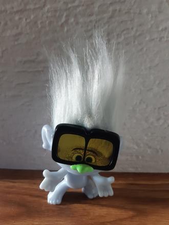 Hračka z mcdonald's,