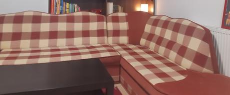 Predam rohovu sedacku, 