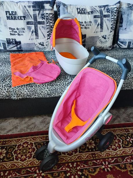 Kočiar pre bábiku quinny, 