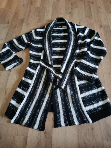 Predĺžený svetrik, m