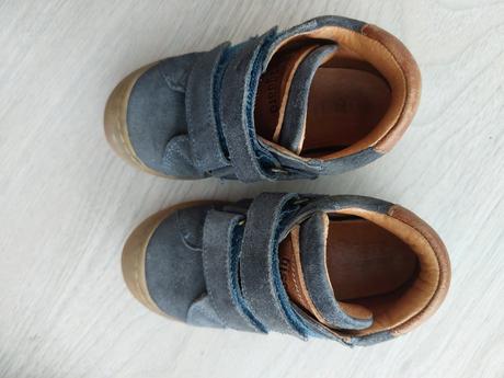 Topanky bisgaard, 24