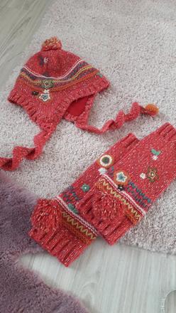 Čiapka a štucne, next,104