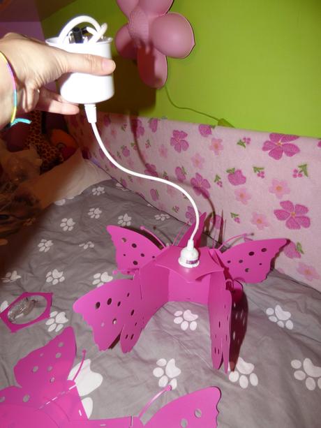 Plastová ružová lampa motýle - skladacia, 