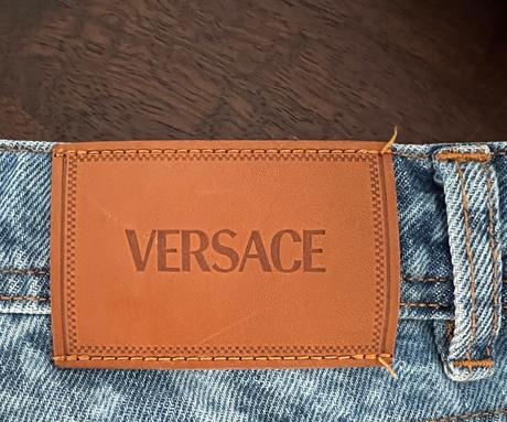 Versace stali 950 eur, versace,m