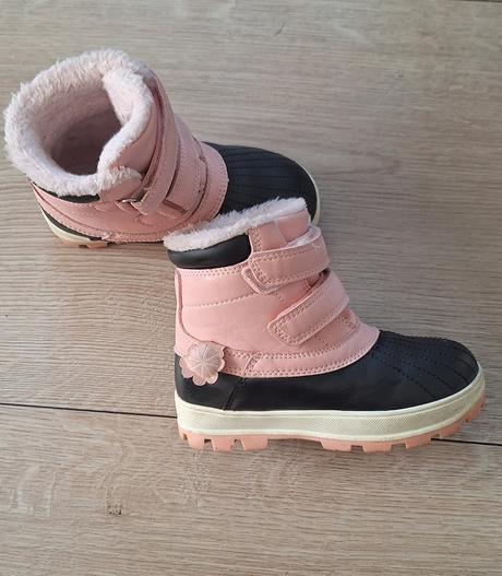 Snehulky, reserved,27