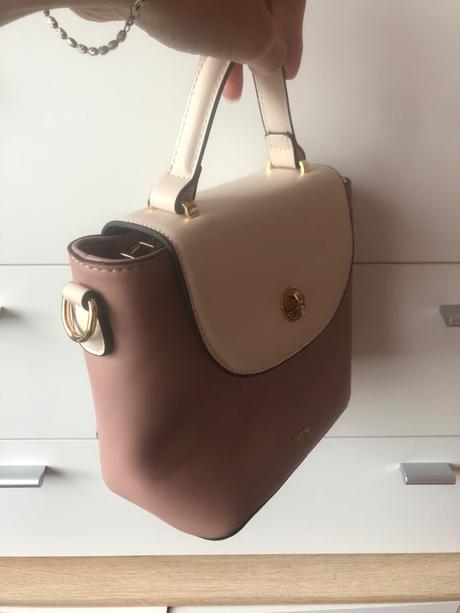 Kabelka/batoh, carpisa