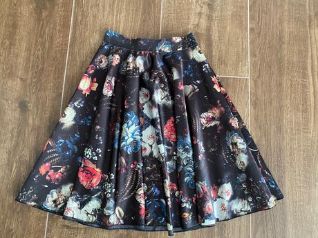 Kvetinkova sukna, fracomina,40