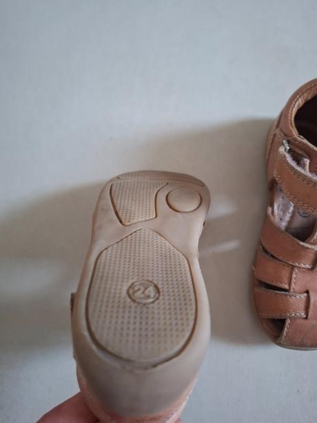 Enfant sandalky, en fant,24