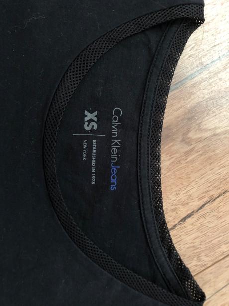 Damske tricko calvin klein, calvin klein,xs