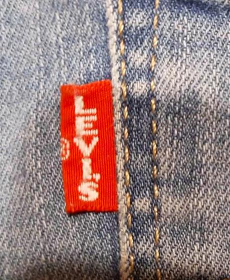 Predám  dámske rifle levis premium veľ.27 (s-m), levis,s