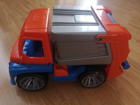 Lena smetiarske auto, 