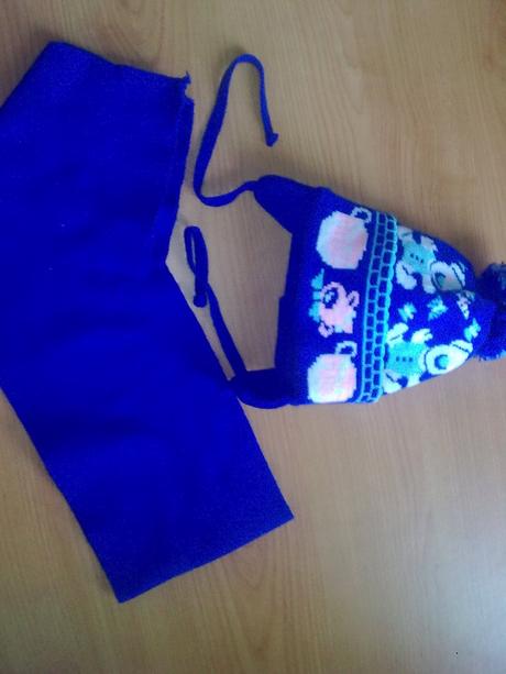 Čiapka s šálom, 68