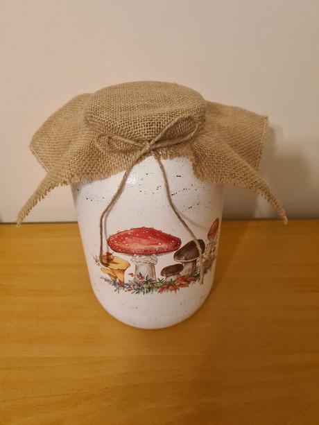 Sklenená nádoba na sušené huby, 