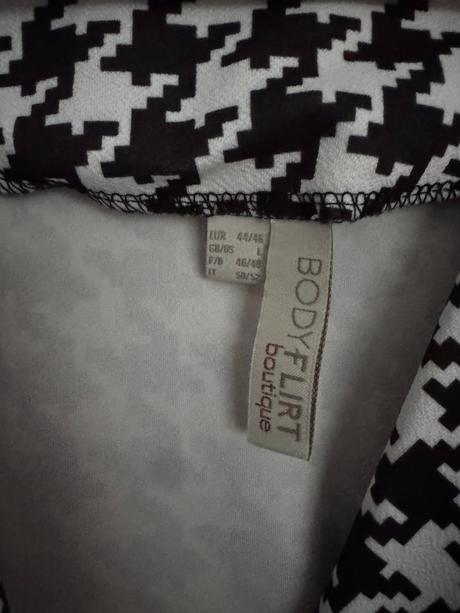 Elegantné šaty, bonprix,44