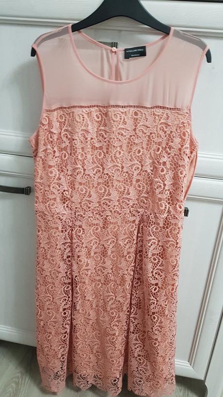 Dámske ružové šaty, c&a,42