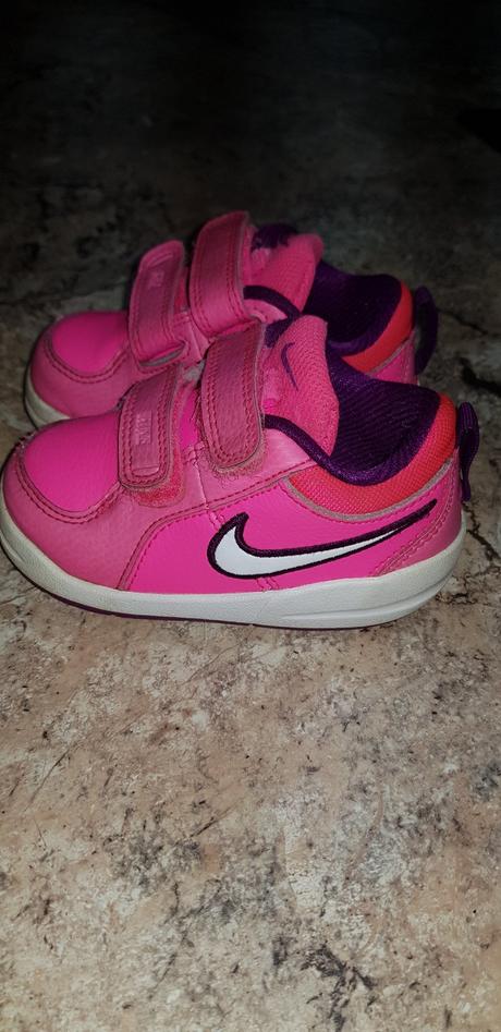 Dievčenské  tenisky, nike,21